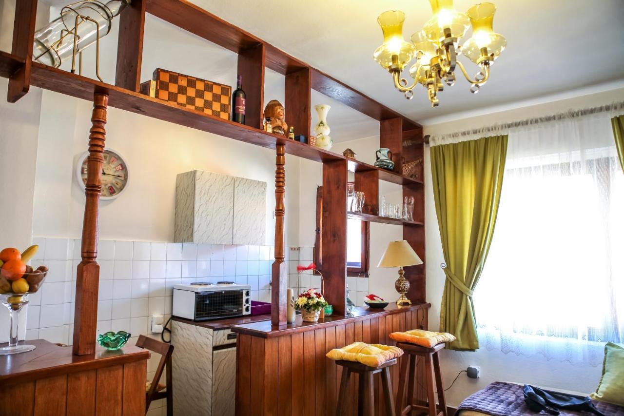 Apartment Dejan Cetinje Exterior photo