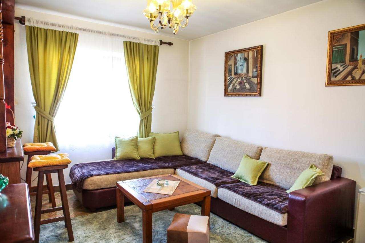 Apartment Dejan Cetinje Exterior photo