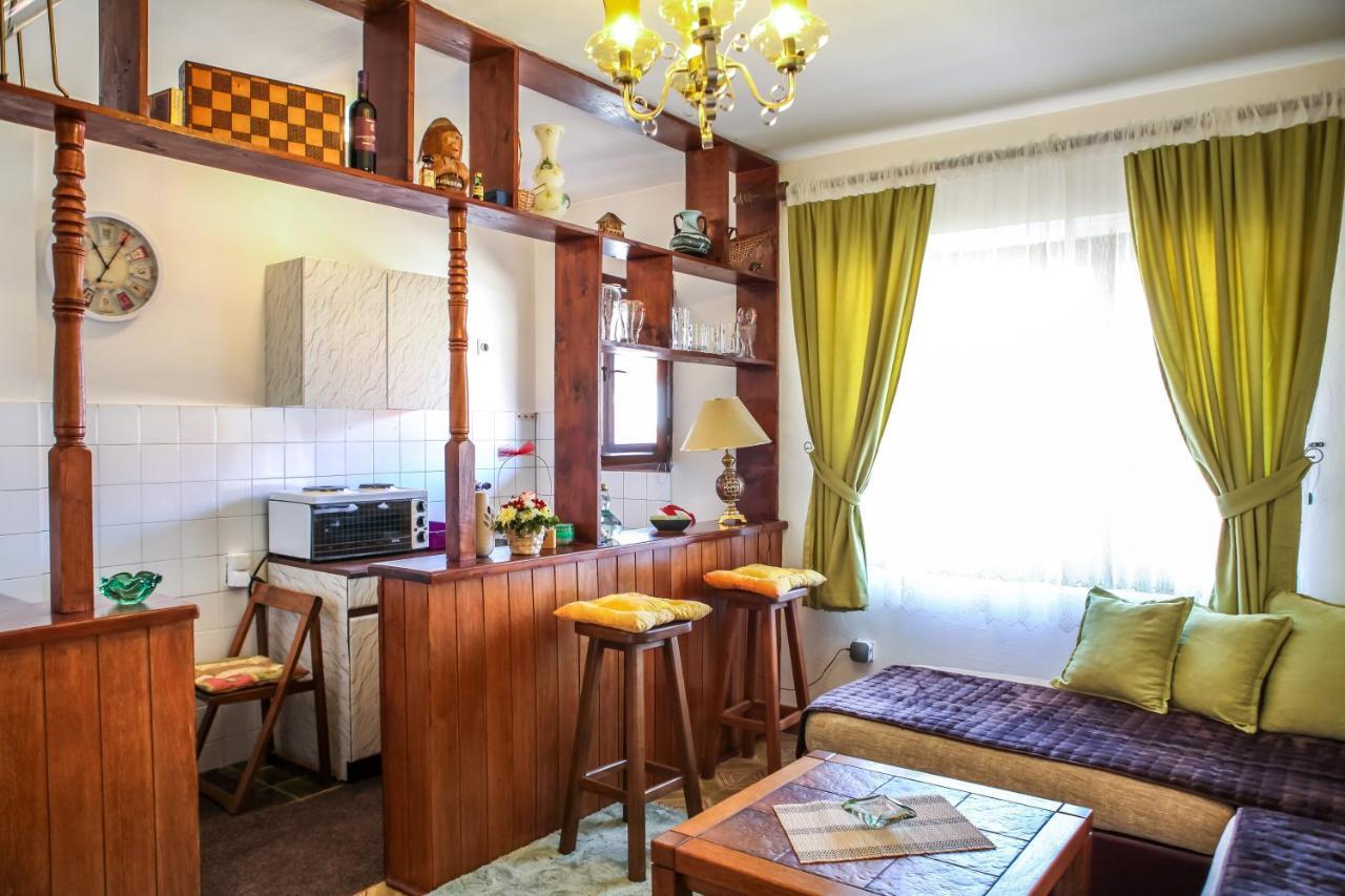 Apartment Dejan Cetinje Exterior photo