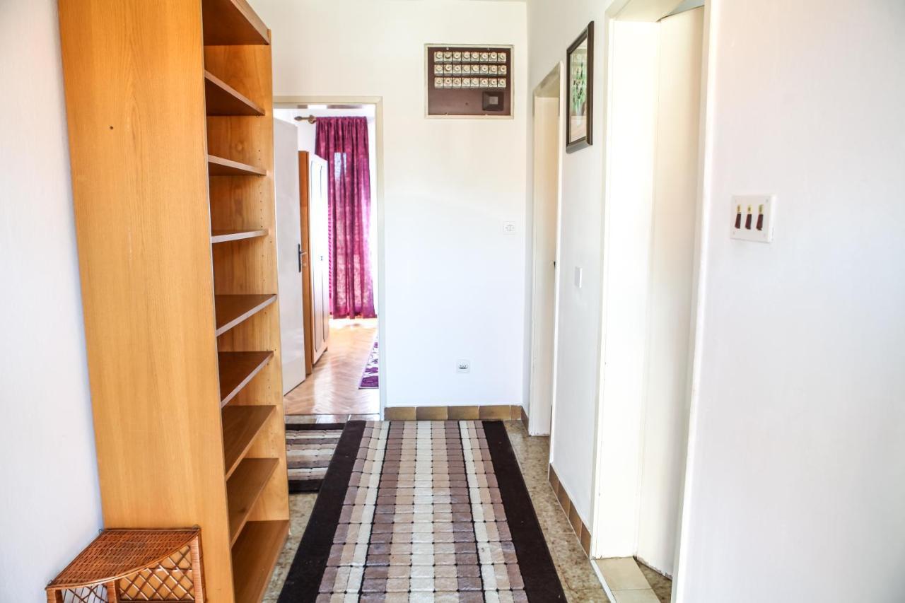 Apartment Dejan Cetinje Exterior photo